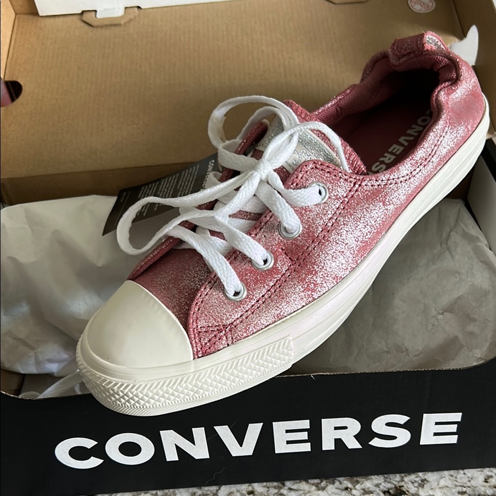 NWT Converse Pink Sneakers